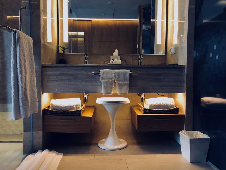 Thomson 3-Bedroom HDB For Sale — Bathroom