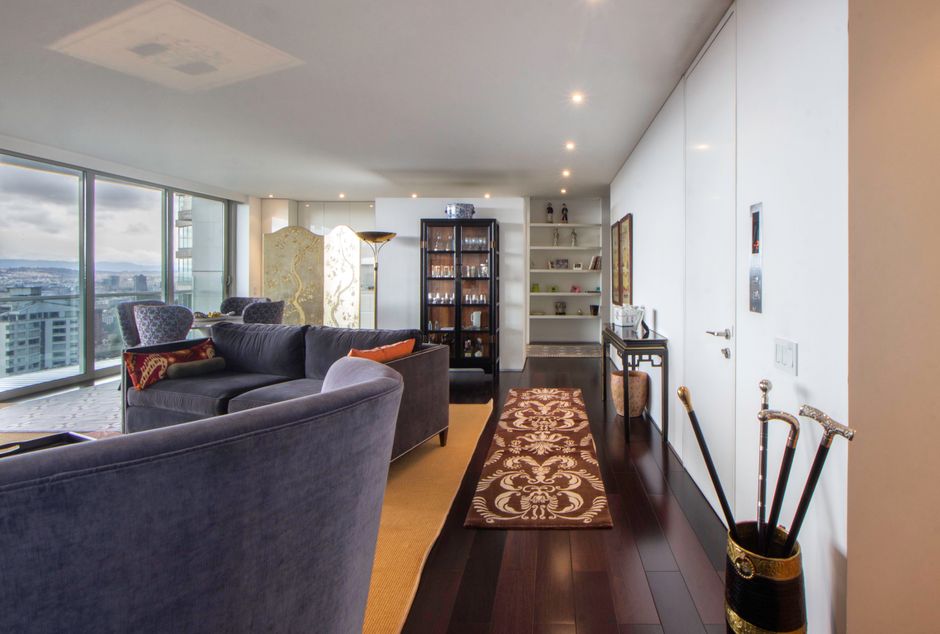 Pasir Ris 3-Bedroom HDB For Sale — Living Room