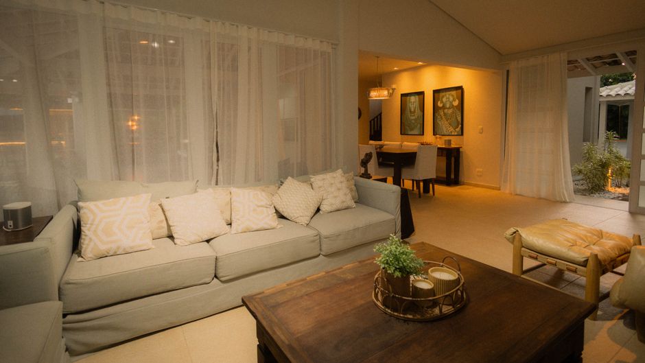 Yishun 3-Bedroom HDB For Sale — Living Room