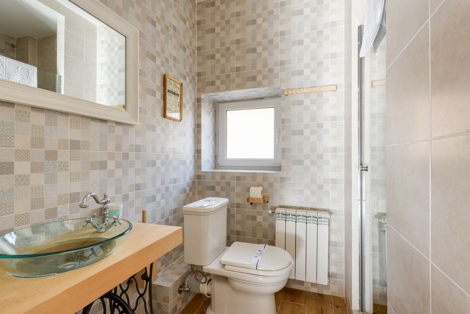 Calderwood @ Rochor 1-Bedroom Condominium For Sale — Bathroom