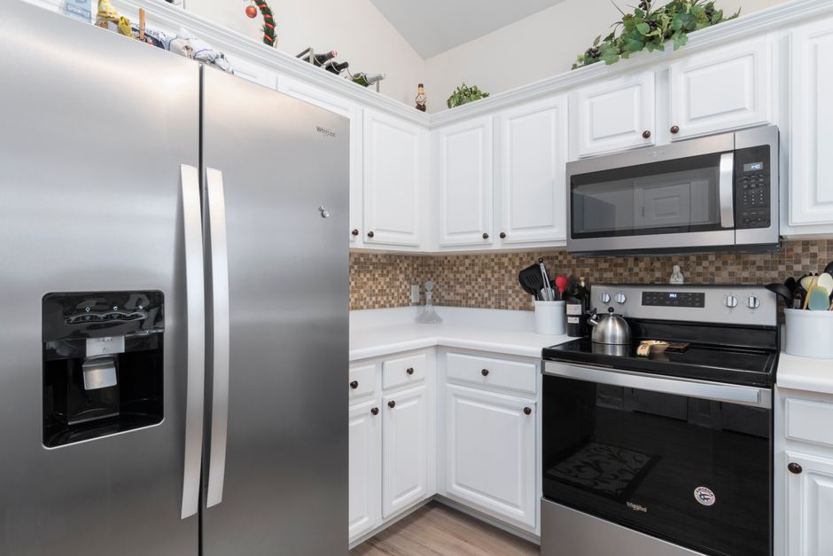Grand Vantage Studio Condominium For Sale — Kitchen