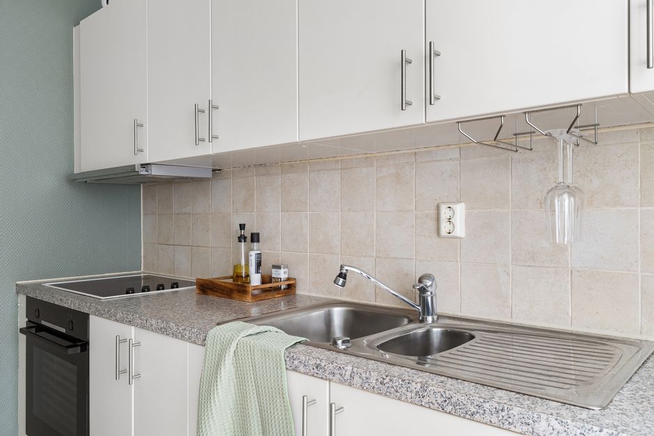 Westmere @ Yishun 2-Bedroom Condominium For Sale — Kitchen