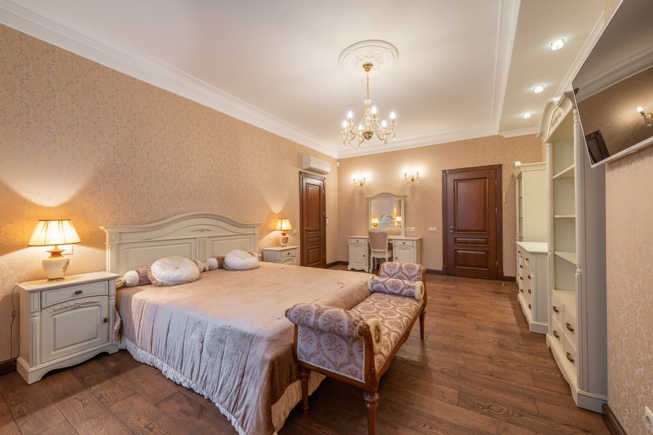 Park Westmere 1-Bedroom Condominium For Sale — Bedroom