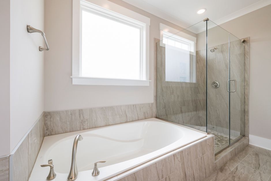Verde Vantage 2-Bedroom Condominium For Sale — Bathroom