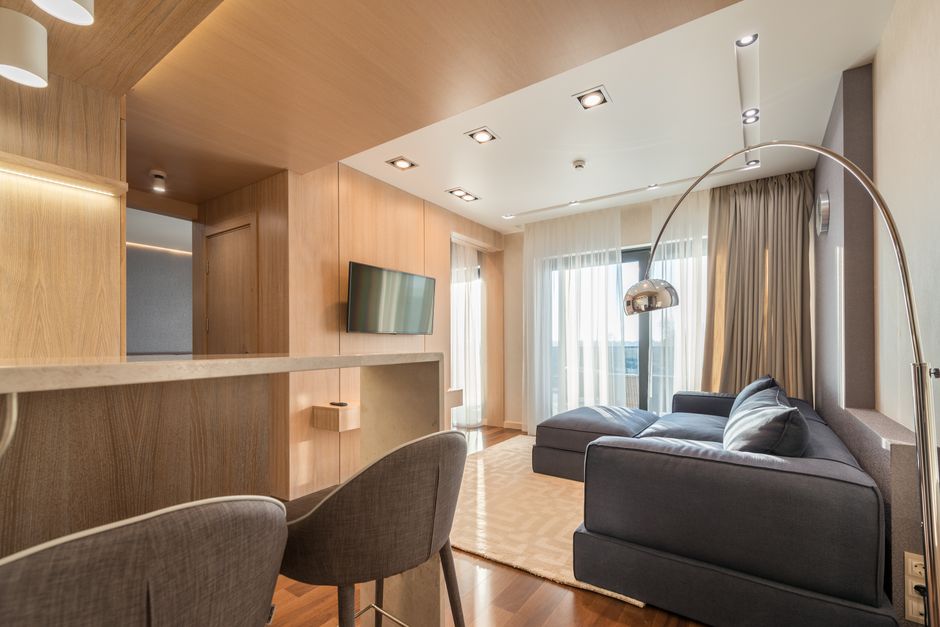 Hollancrest Collection 5-Bedroom Condominium For Sale — Living Room