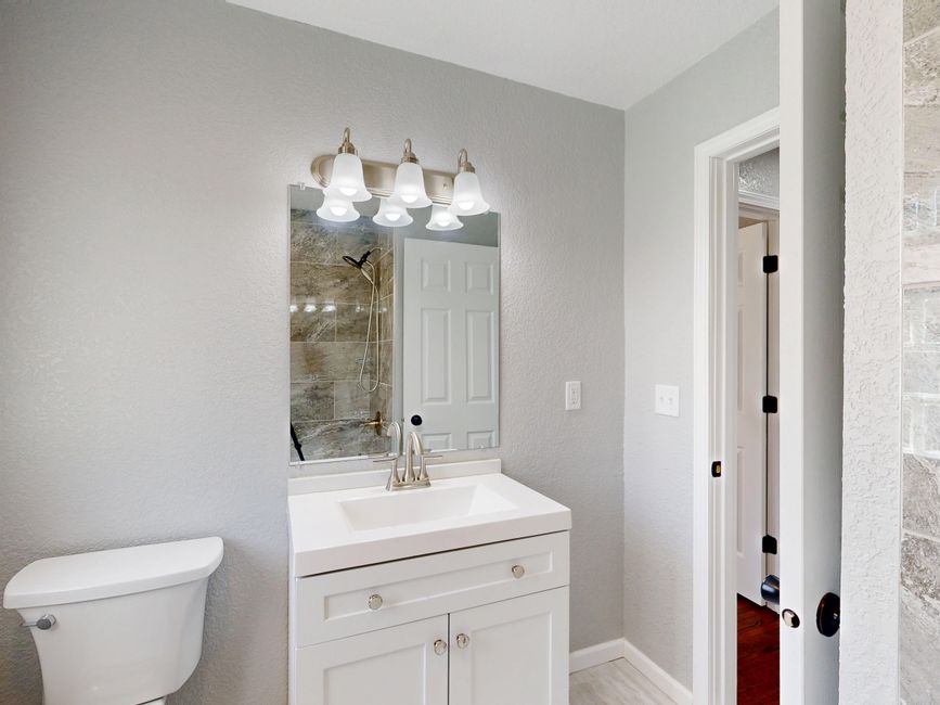 Park Rivermark Studio Condominium For Sale — Bathroom