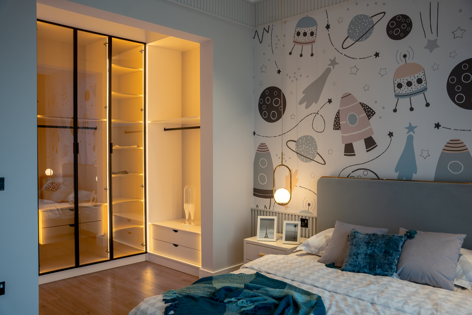 Riverfront Clover 2-Bedroom Apartment For Sale — Bedroom