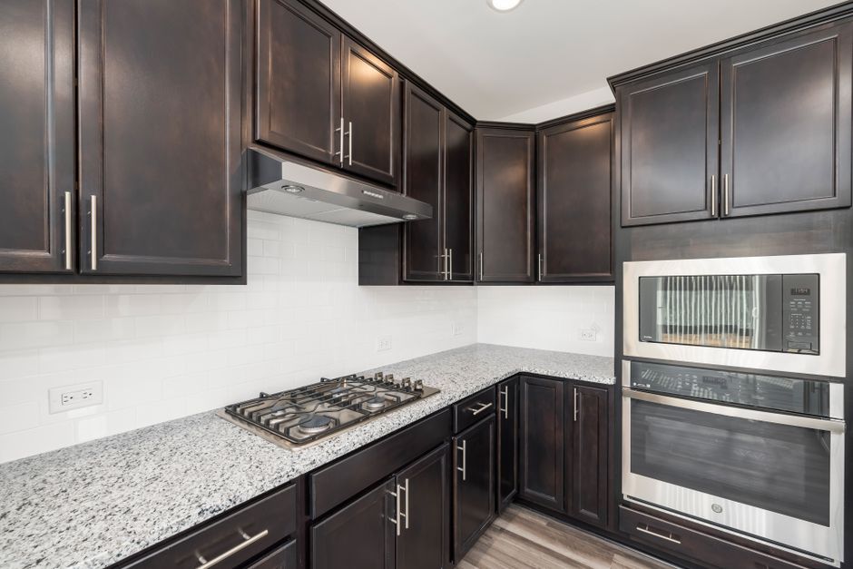 Hollancrest Heights 2-Bedroom EC For Sale — Kitchen