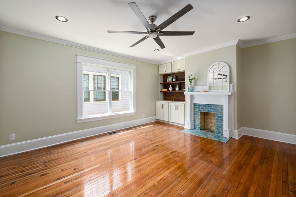 Westmere @ City Hall 4-Bedroom SemiDetached For Sale — Living Room