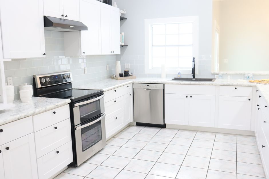 One Rivermark Commercial For Sale — Kitchen